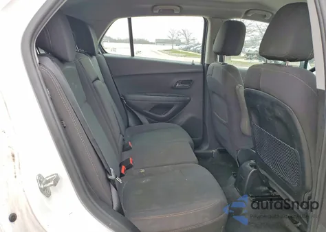 2018 Chevrolet Trax Ls z USA, uszkodzony, nr VIN 3GNCJKSB3JL308103